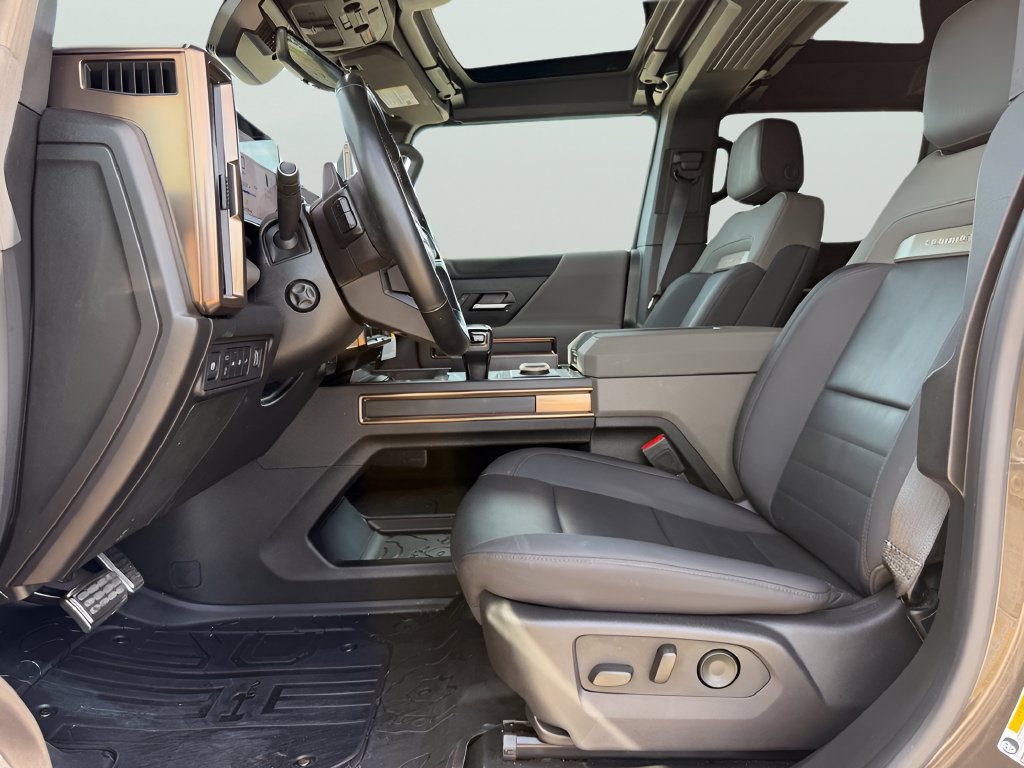 Used 2024 GMC Hummer EV 2X w/ LPO, Illumination Package AWD/4WD image 13
