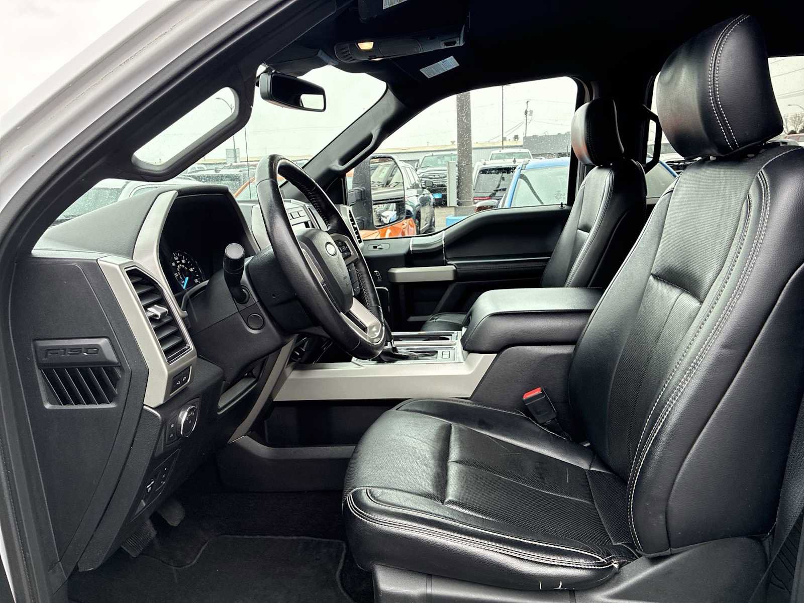 Used 2018 Ford F150 Lariat w/ Equipment Group 502A Luxury AWD/4WD image 13