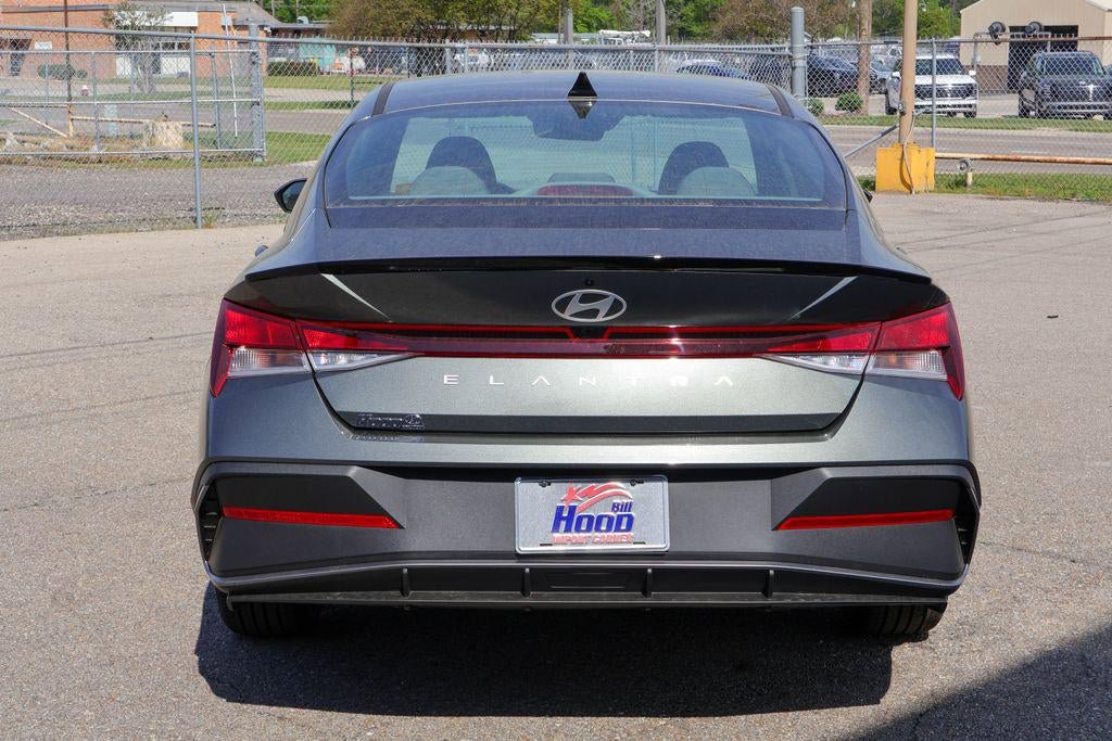New 2026 Hyundai Elantra Sport FWD image 24