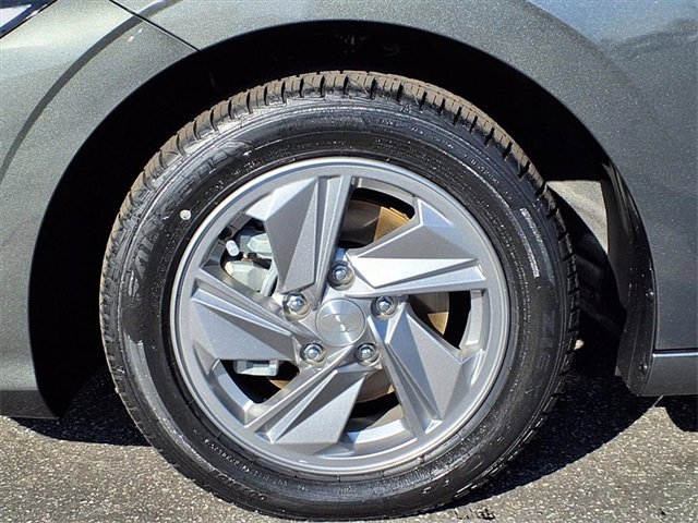 Used 2023 Chrysler 300 S image 7