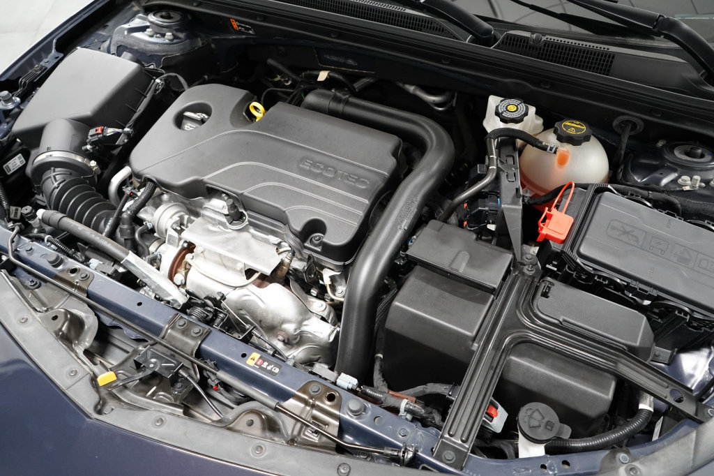 Used 2025 Chevrolet Malibu RS FWD image 32