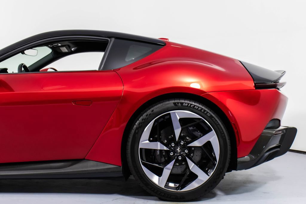 Certified 2025 Ferrari 12Cilindri RWD image 27