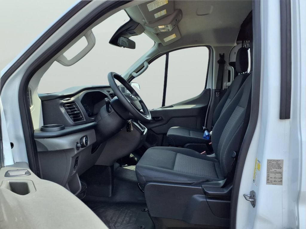 Certified 2025 Ford Transit 250 Low Roof w/ Exterior Upgrade Package RWD image 12