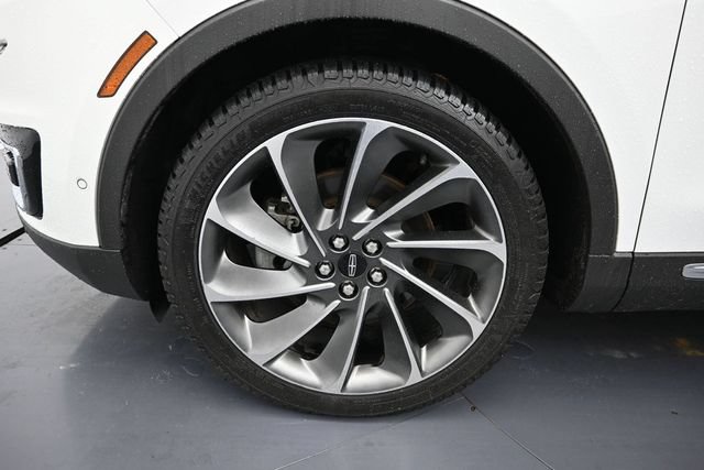 Used 2020 Lincoln Nautilus Reserve w/ Equipment Group 201A FWD image 9