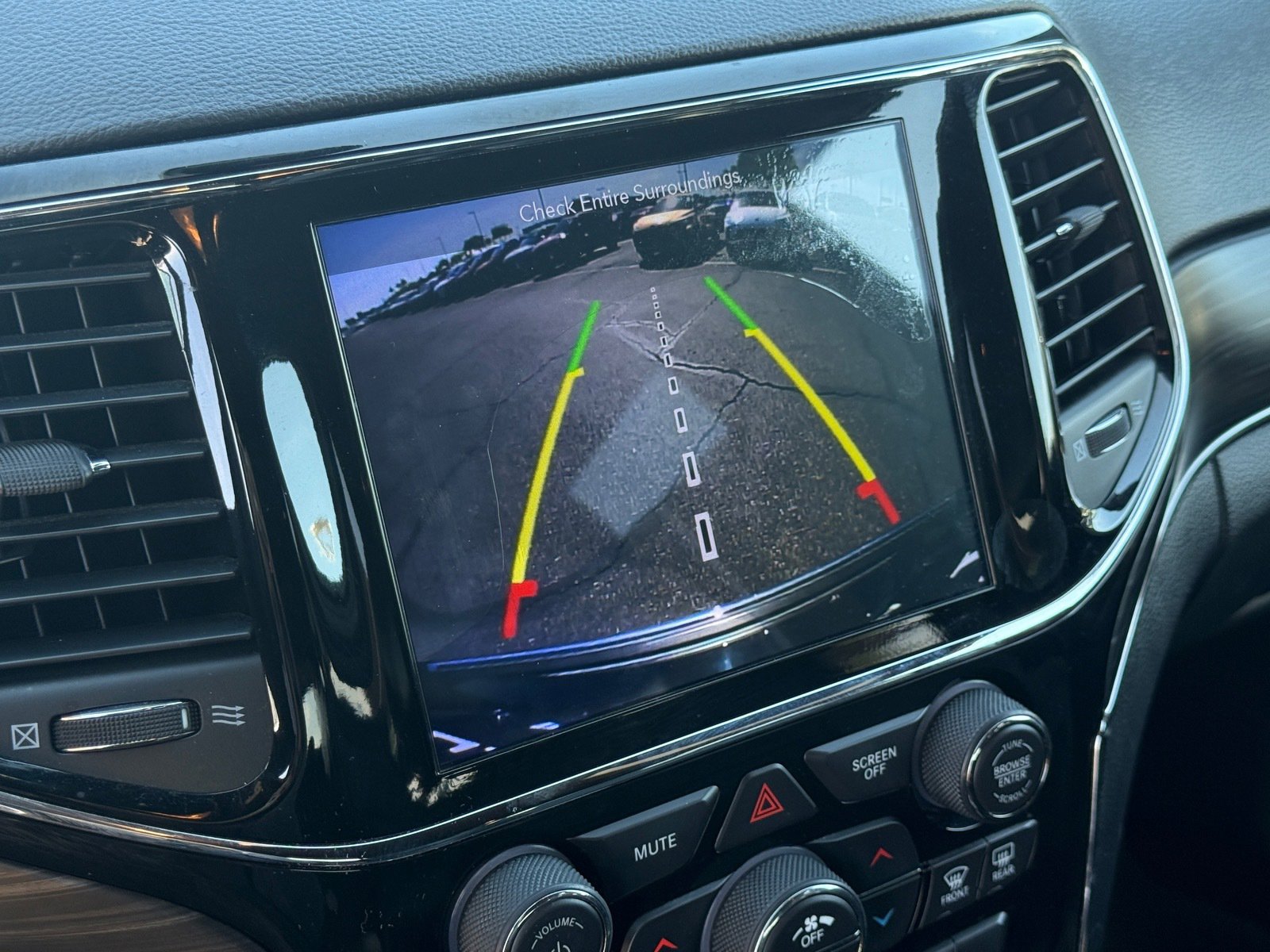 Used 2019 Jeep Grand Cherokee Limited w/ Luxury Group II RWD image 19