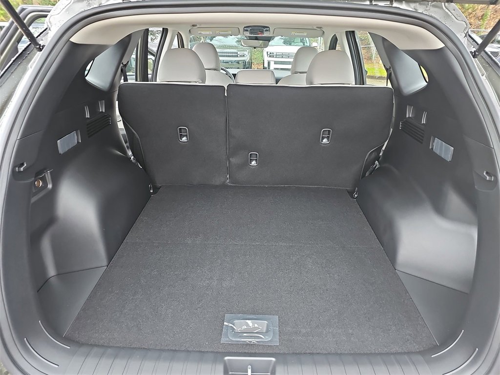 New 2026 Hyundai Tucson SE image 12