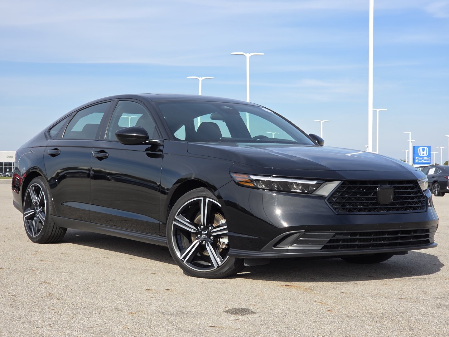 Used 2024 Honda Accord Sport image 2