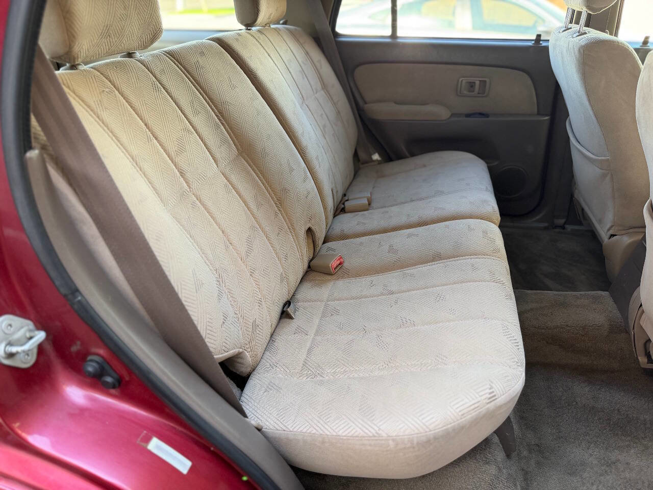 Used 2002 Toyota 4Runner SR5 RWD image 16