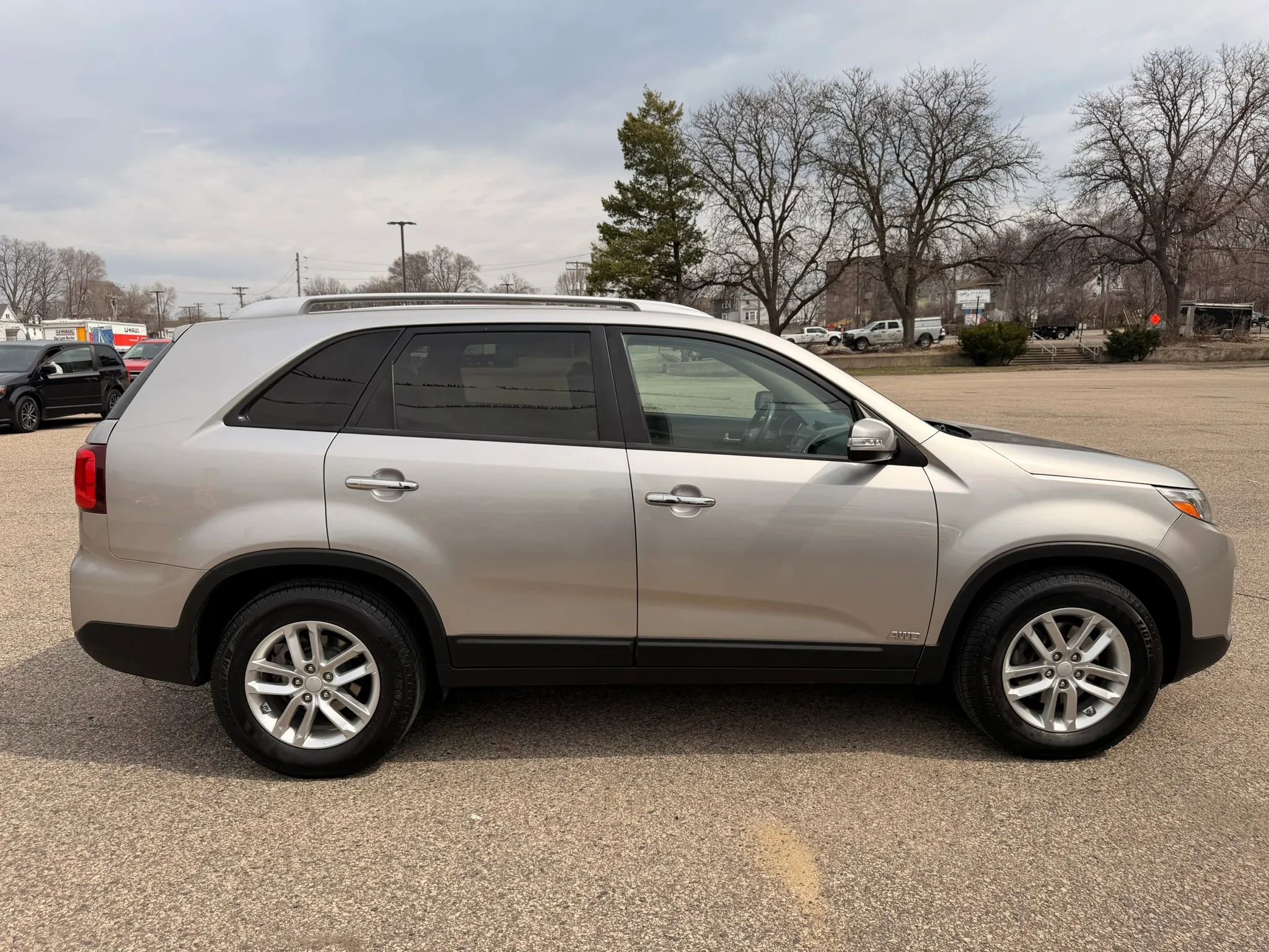 Used 2015 Kia Sorento LX image 6