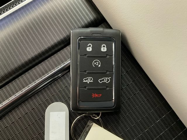 New 2026 Jeep Grand Wagoneer L Summit w/ Rear Seat Video Group I AWD/4WD image 31