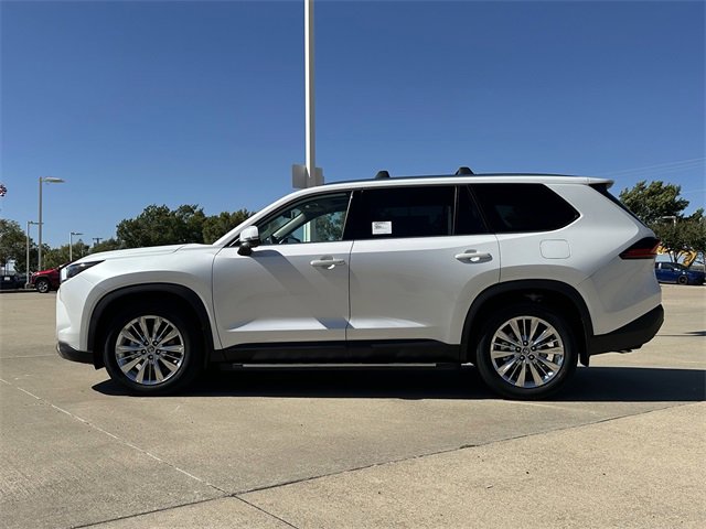 New 2026 Toyota Grand Highlander Platinum image 2