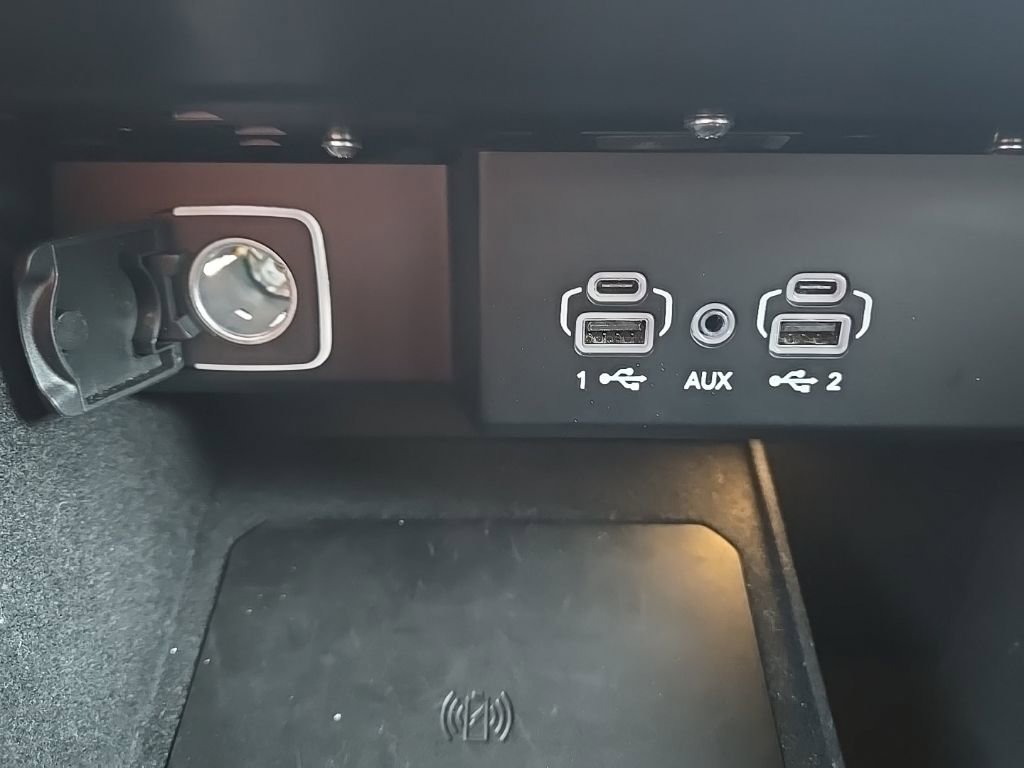 Used 2024 Jeep Wagoneer L Series II w/ Flexible Seating Group image 26