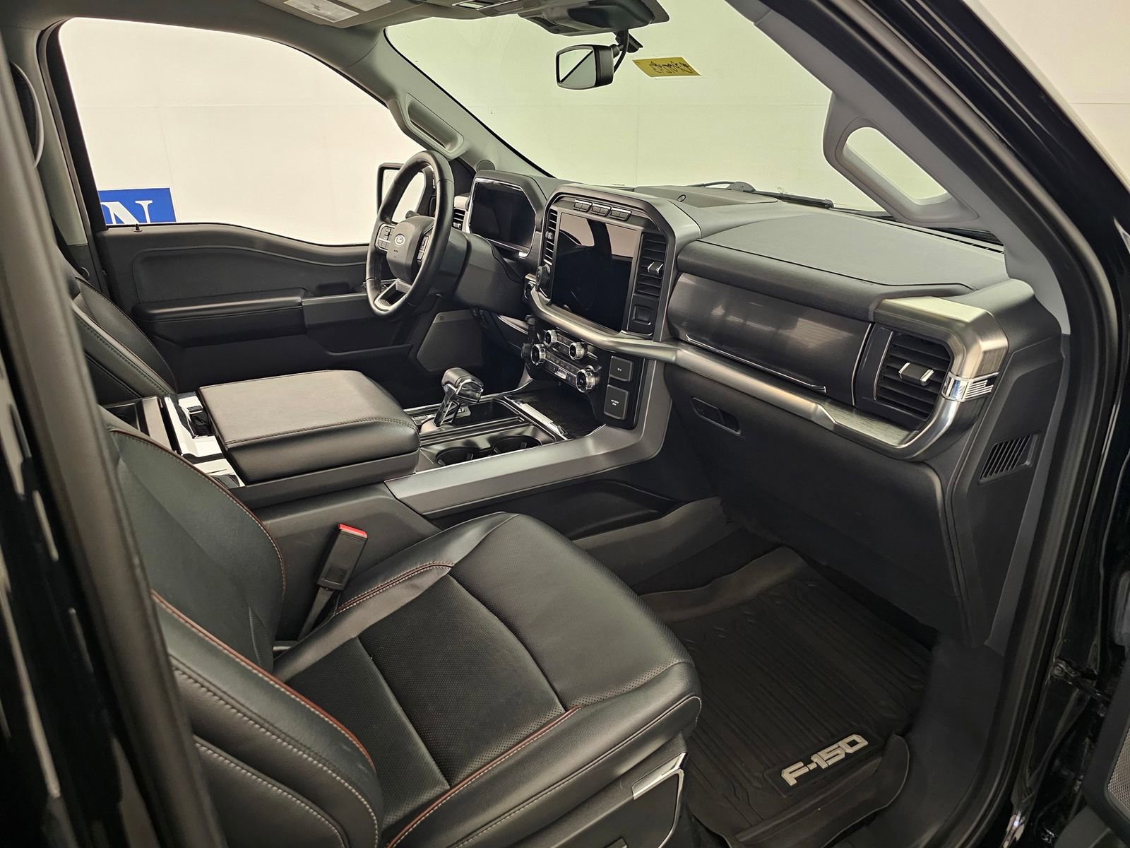 Used 2023 Ford F150 Lariat w/ Trailer Tow Package AWD/4WD image 28