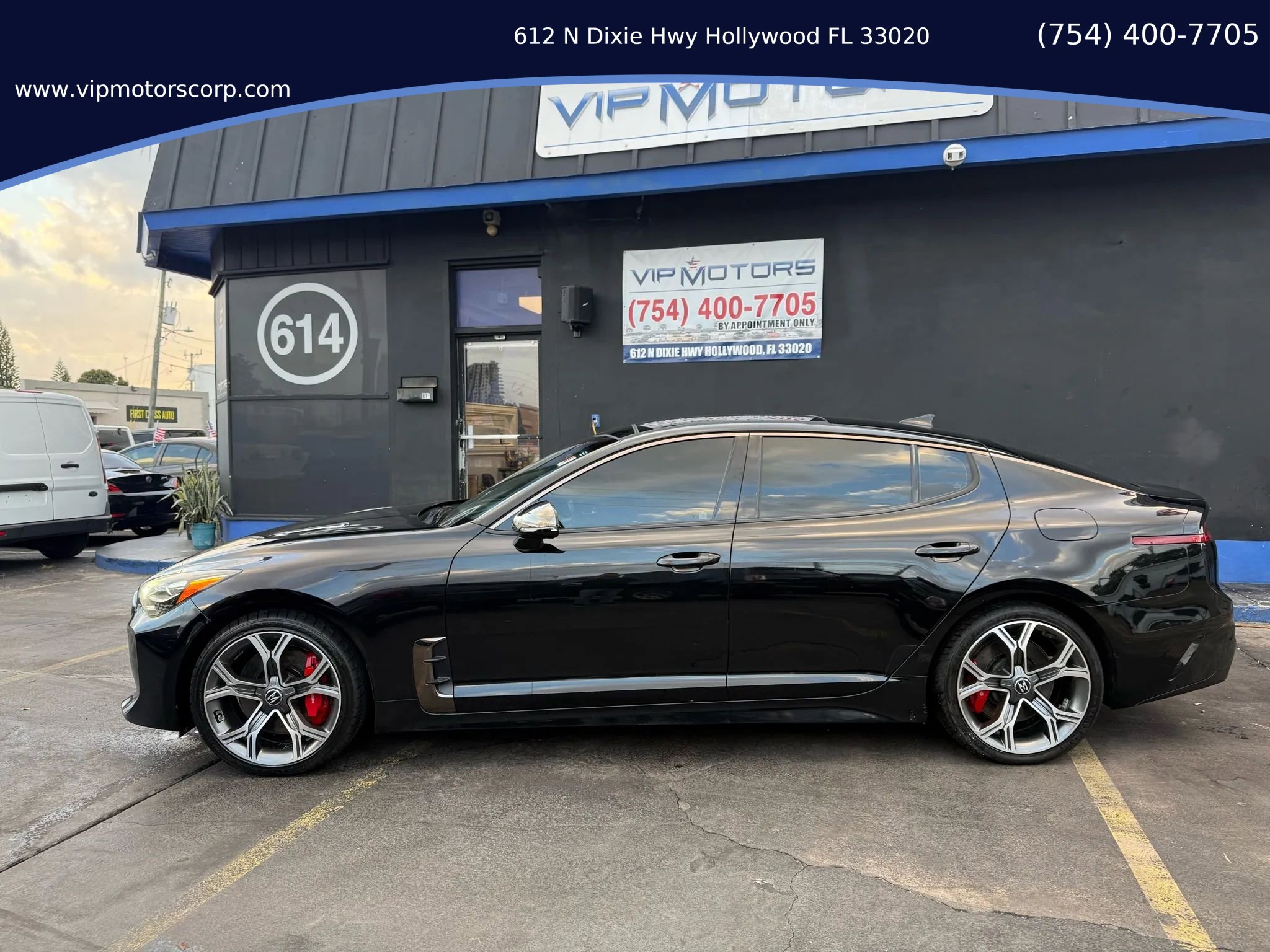 Used 2019 Kia Stinger GT2 image 2