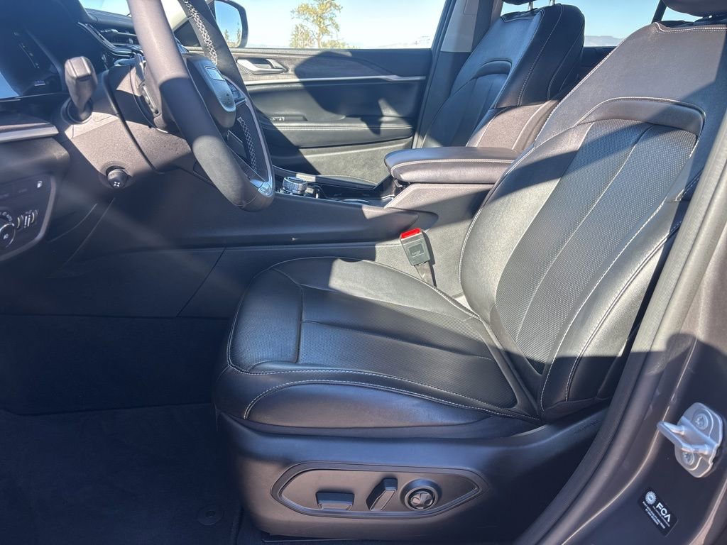 Used 2022 Jeep Grand Cherokee Limited 4xe w/ Luxury Tech Group II image 9