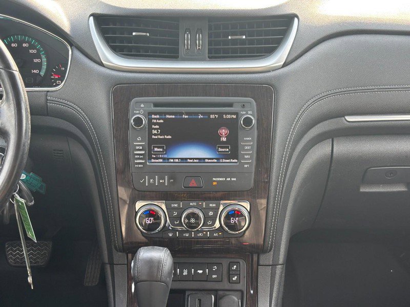 Used 2017 Chevrolet Traverse LT image 14