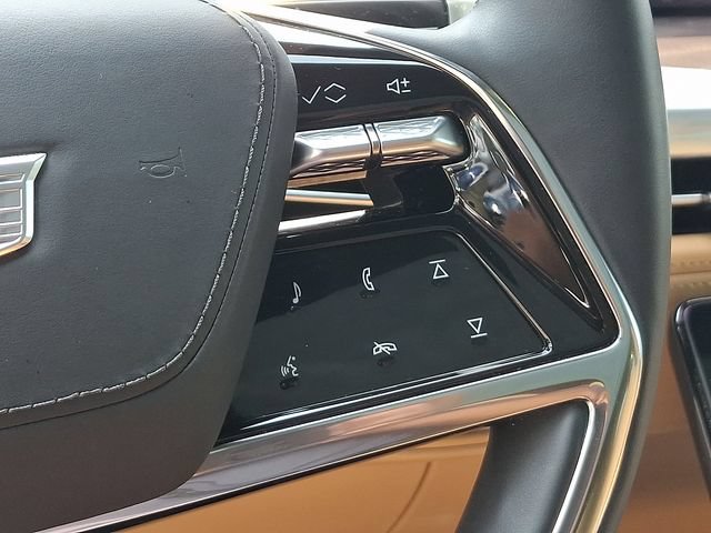 Certified 2026 Cadillac Escalade IQ Luxury 2 w/ LPO, Premium Carpet Package AWD/4WD image 22