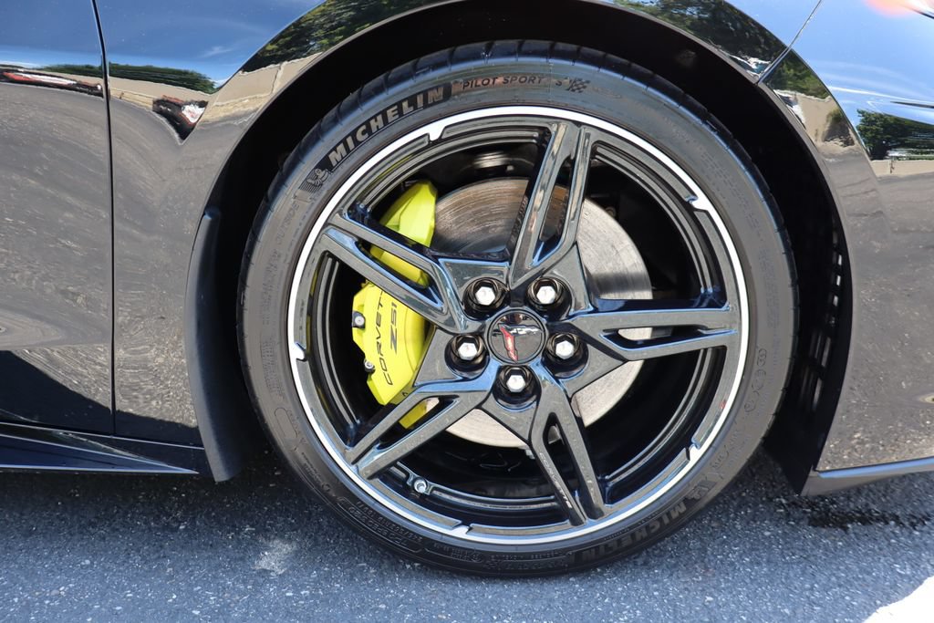 Used 2020 Chevrolet Corvette Stingray Premium Cpe w/ 3LT Preferred Equipment Group RWD image 11