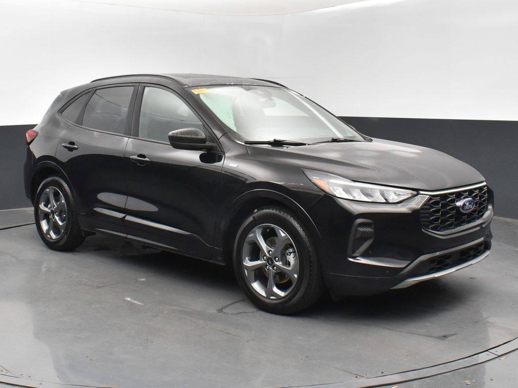 Used 2023 Ford Escape ST-Line w/ Tech Pack #1 image 3