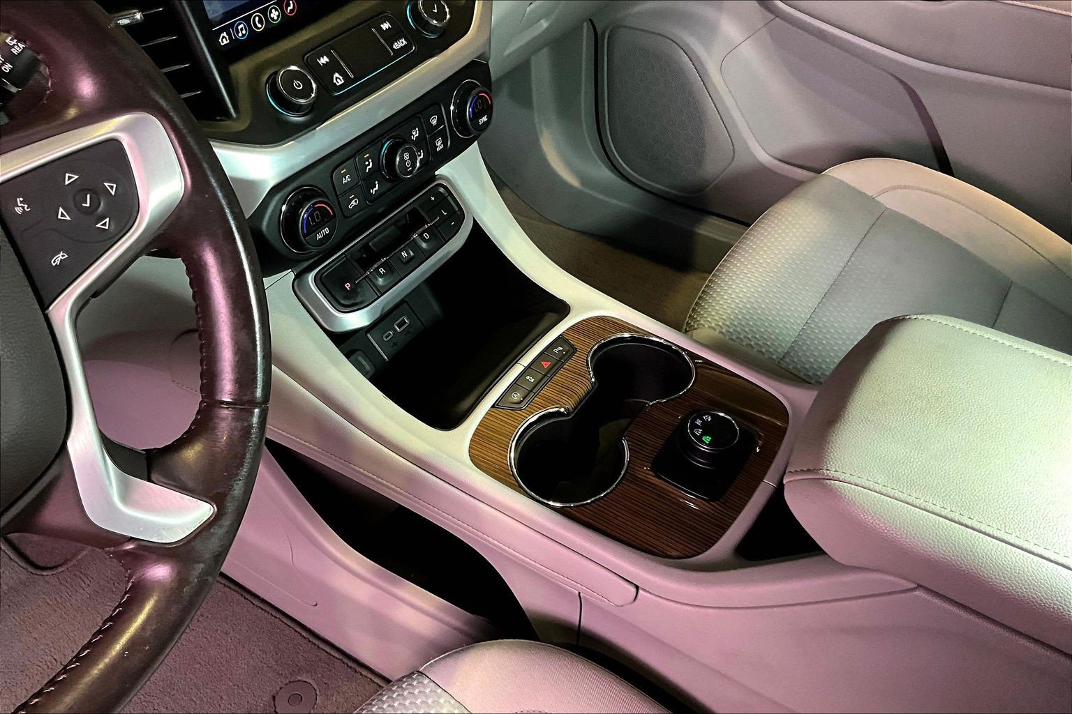 Used 2020 GMC Acadia SLE AWD/4WD image 18