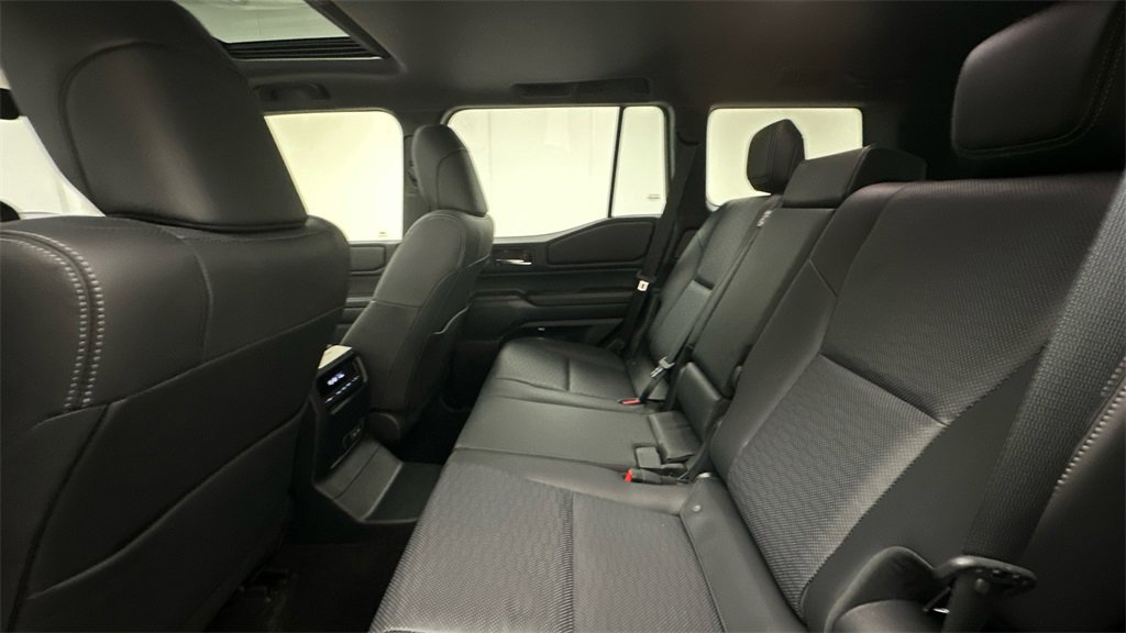 Used 2024 Toyota Land Cruiser image 10