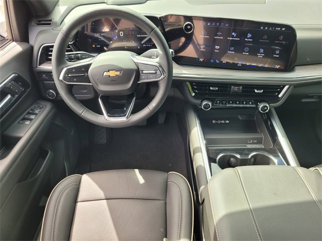 New 2025 Chevrolet Suburban Premier image 17