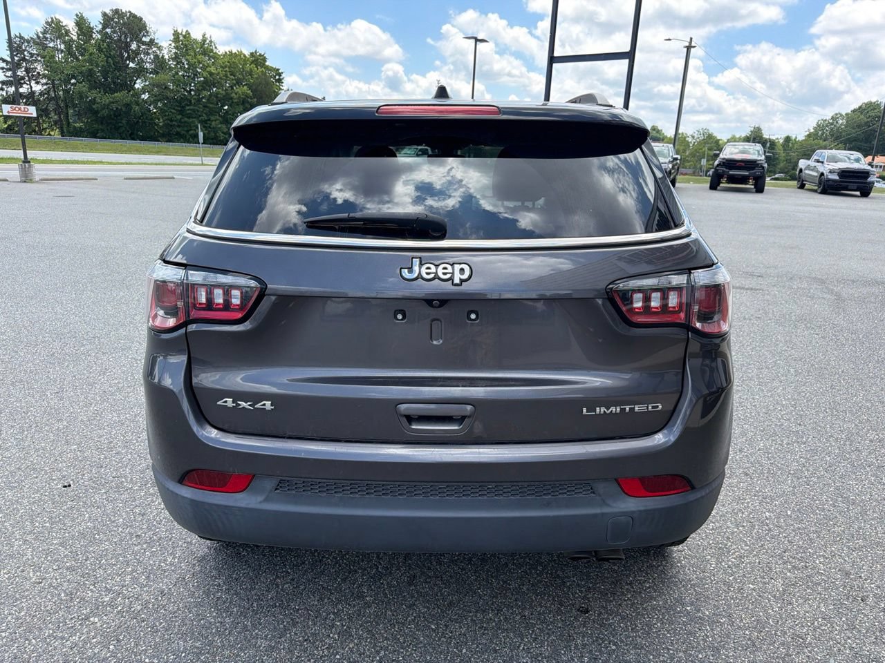 Used 2020 Jeep Compass Limited AWD/4WD image 7