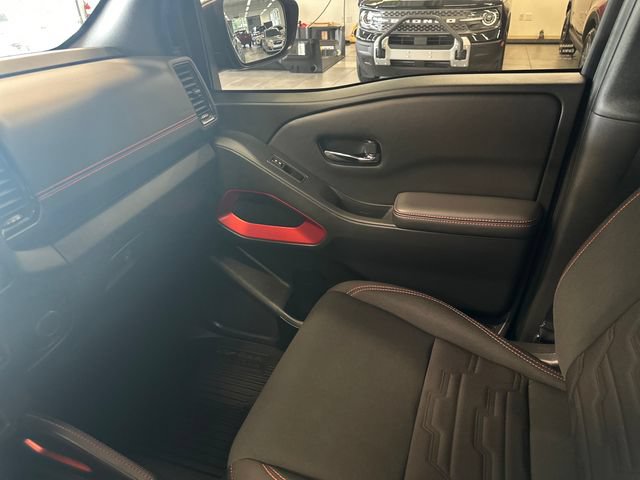 Used 2024 Nissan Frontier PRO-4X w/ Pro Convenience Package AWD/4WD image 26