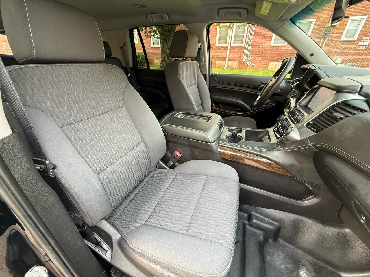 Used 2020 Chevrolet Tahoe 2WD image 3