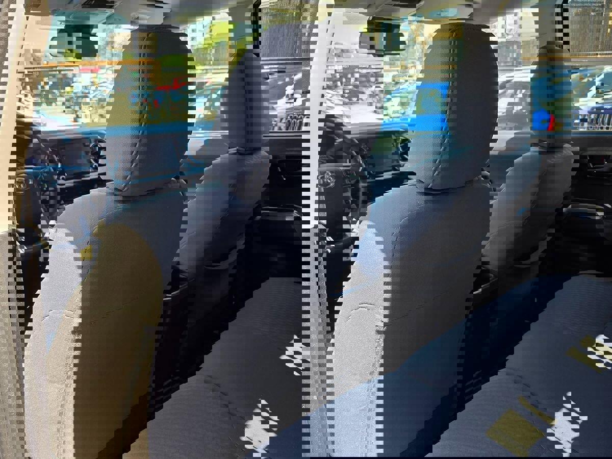 Used 2020 Toyota Tacoma SR5 image 32