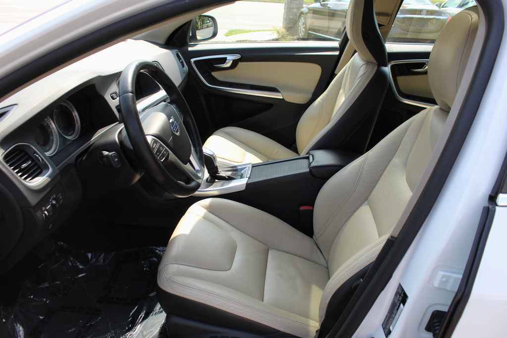 Used 2013 Volvo S60 T6 AWD/4WD image 26