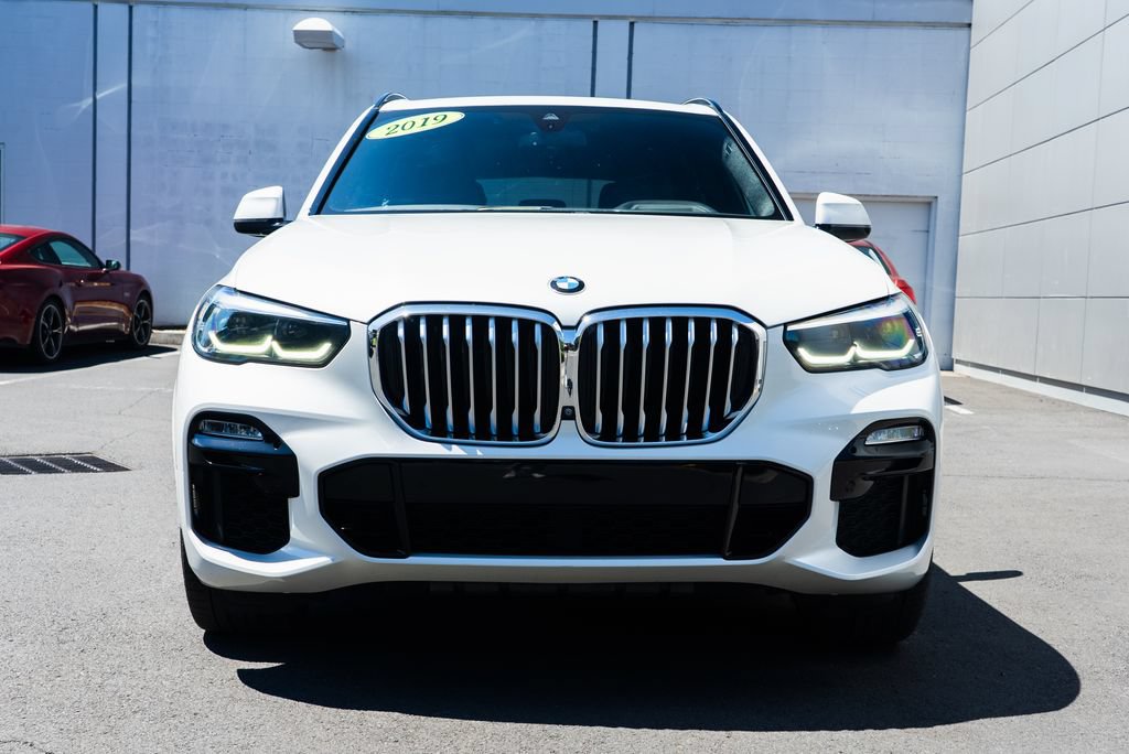 Used 2019 BMW X5 xDrive50i w/ M Sport Package AWD/4WD image 2