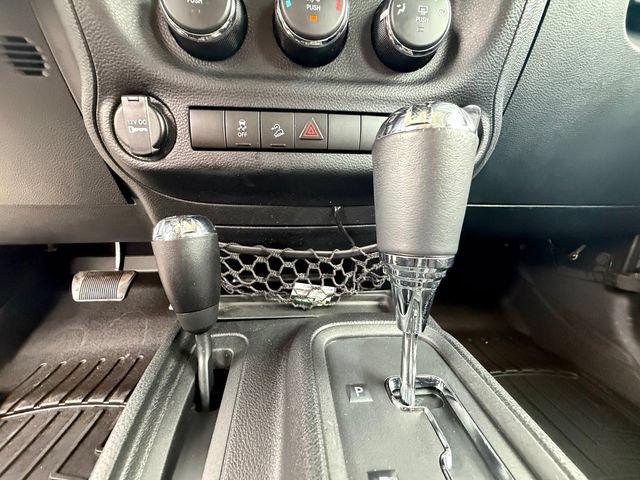 Used 2014 Jeep Wrangler Unlimited Sport w/ Connectivity Group AWD/4WD image 34