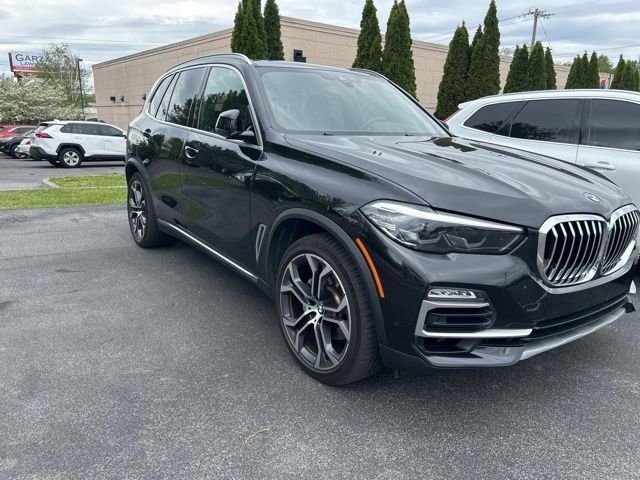 Used 2021 BMW X5 xDrive40i w/ Premium Package 2 image 3