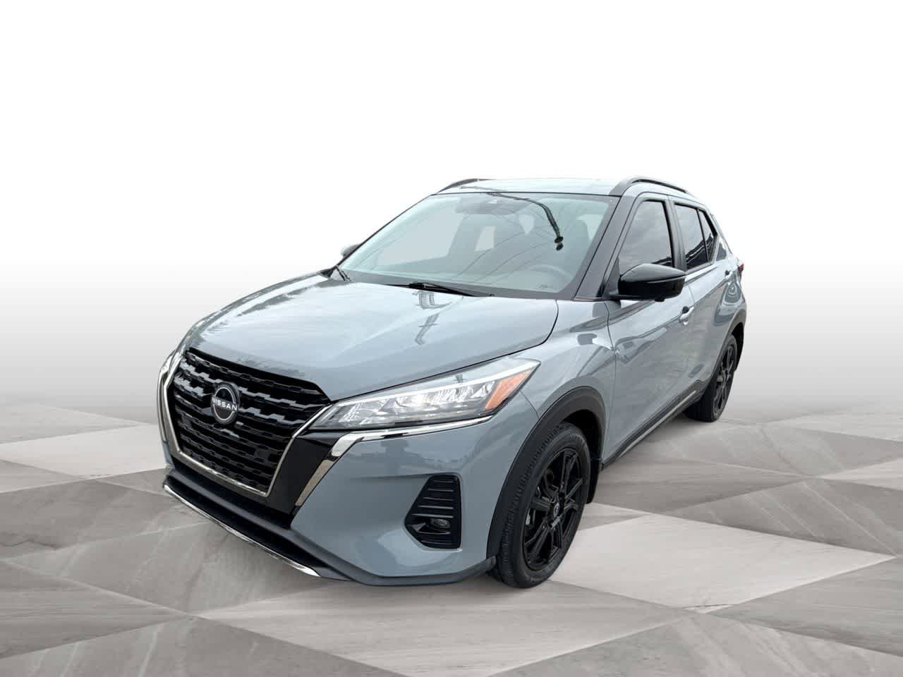 Used 2023 Nissan Kicks SR FWD image 4