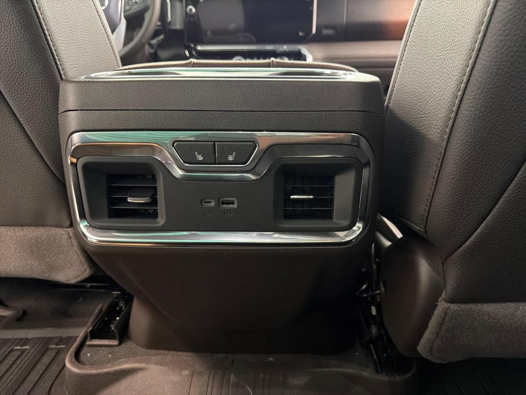 New 2026 GMC Sierra 3500 Denali w/ Denali Reserve Package AWD/4WD image 11