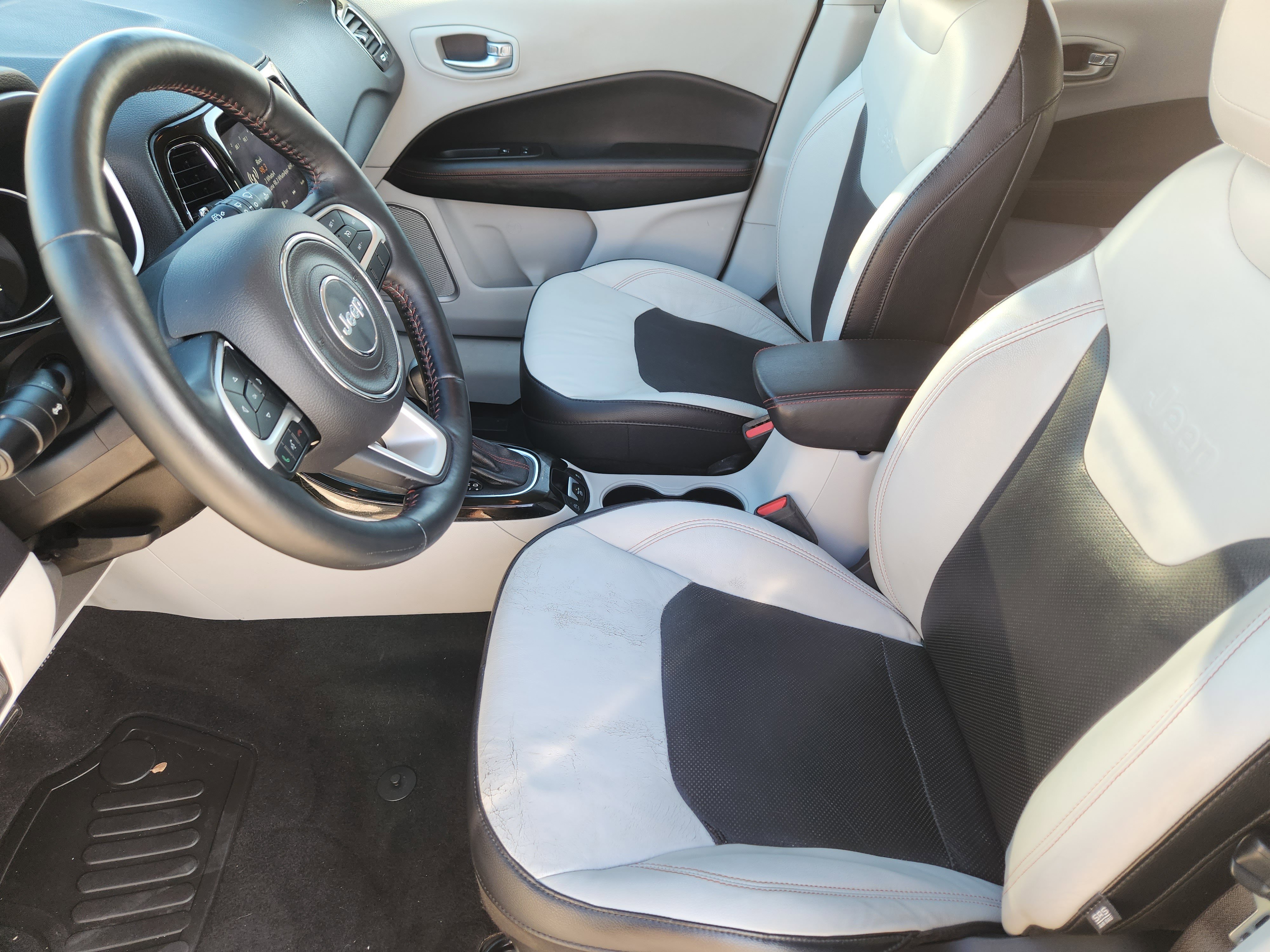 Used 2018 Jeep Compass Limited w/ Navigation Group image 13