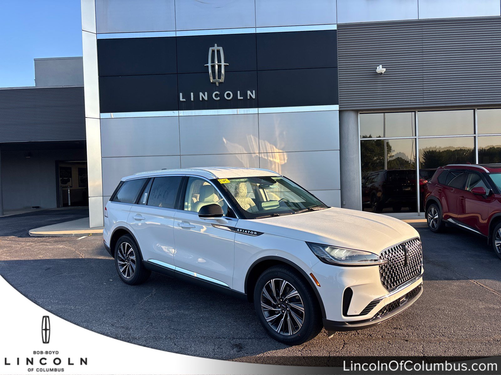New 2027 Lincoln Aviator AWD image 1