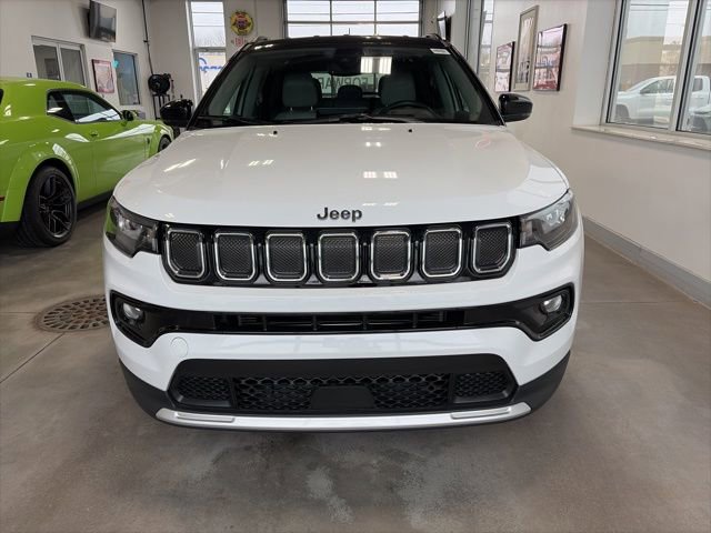 Used 2022 Jeep Compass Limited image 2
