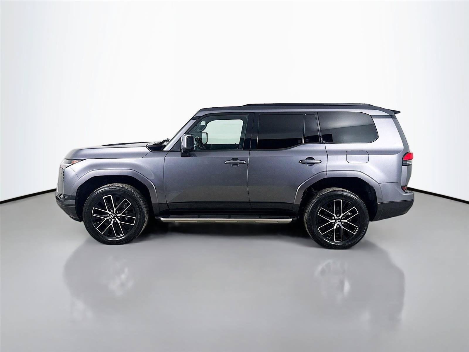 Used 2024 Lexus GX 550 w/ Accessory Package (Z1) AWD/4WD image 6