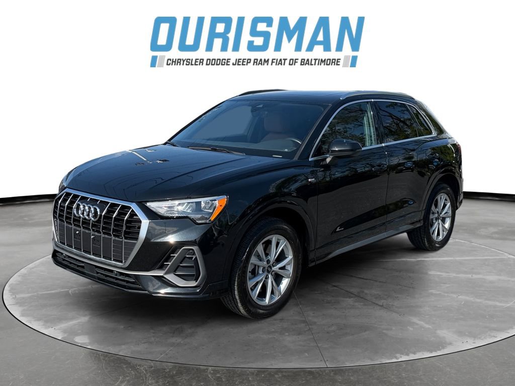 Used 2022 Audi Q3 2.0T Premium AWD/4WD image 2
