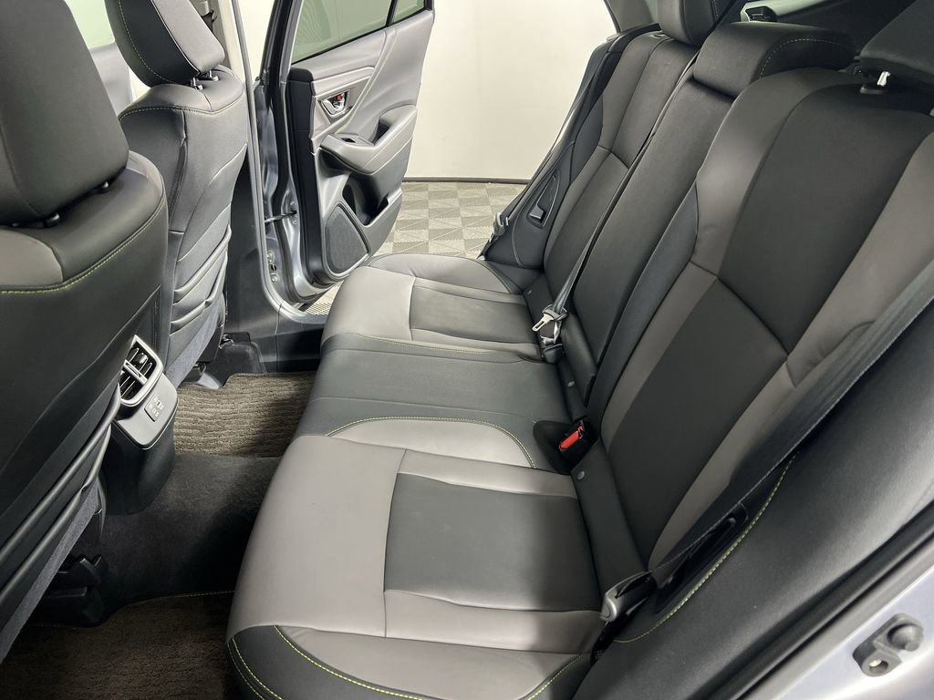 Used 2025 Subaru Outback Onyx Edition AWD/4WD image 25