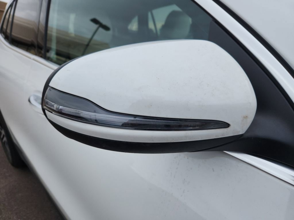 Used 2025 Mercedes-Benz GLA 250 4MATIC image 30