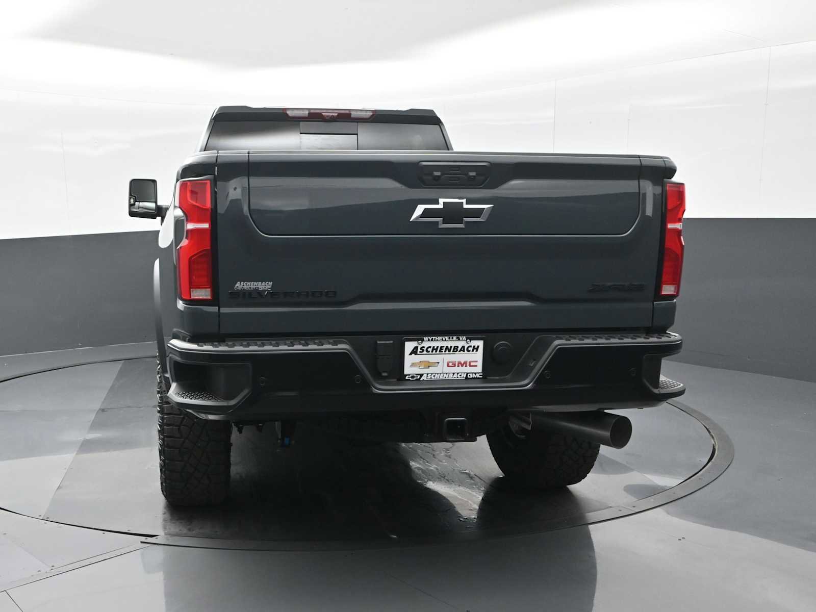 New 2026 Chevrolet Silverado 2500 ZR2 image 8