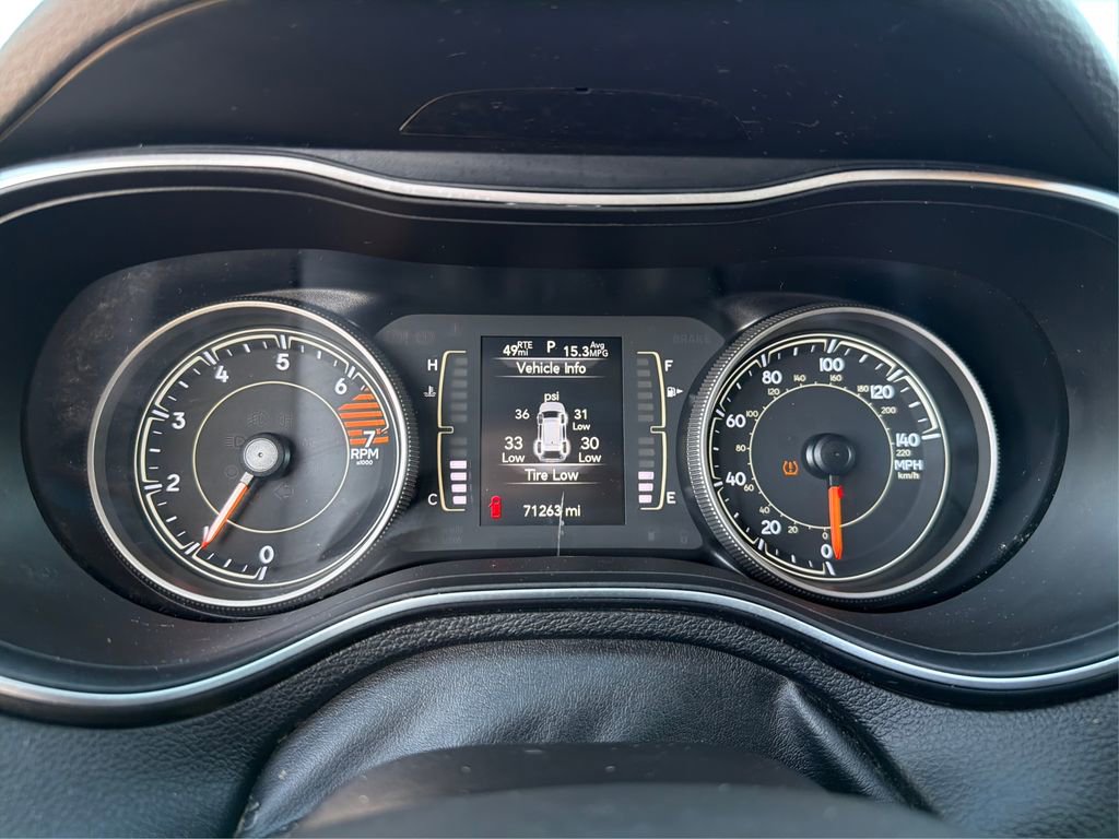 Used 2019 Jeep Cherokee Latitude w/ Popular Appearance Group FWD image 17