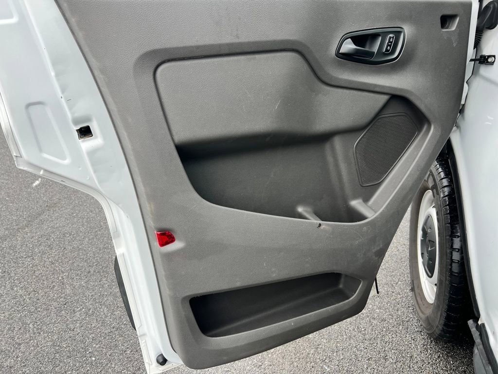 Used 2023 Ford Transit 250 Medium Roof image 19