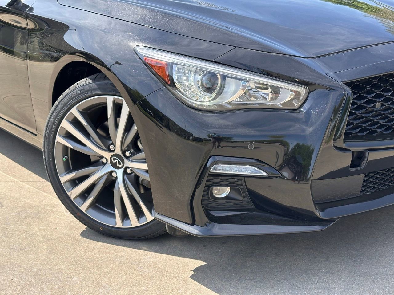 Used 2023 INFINITI Q50 Sensory image 4