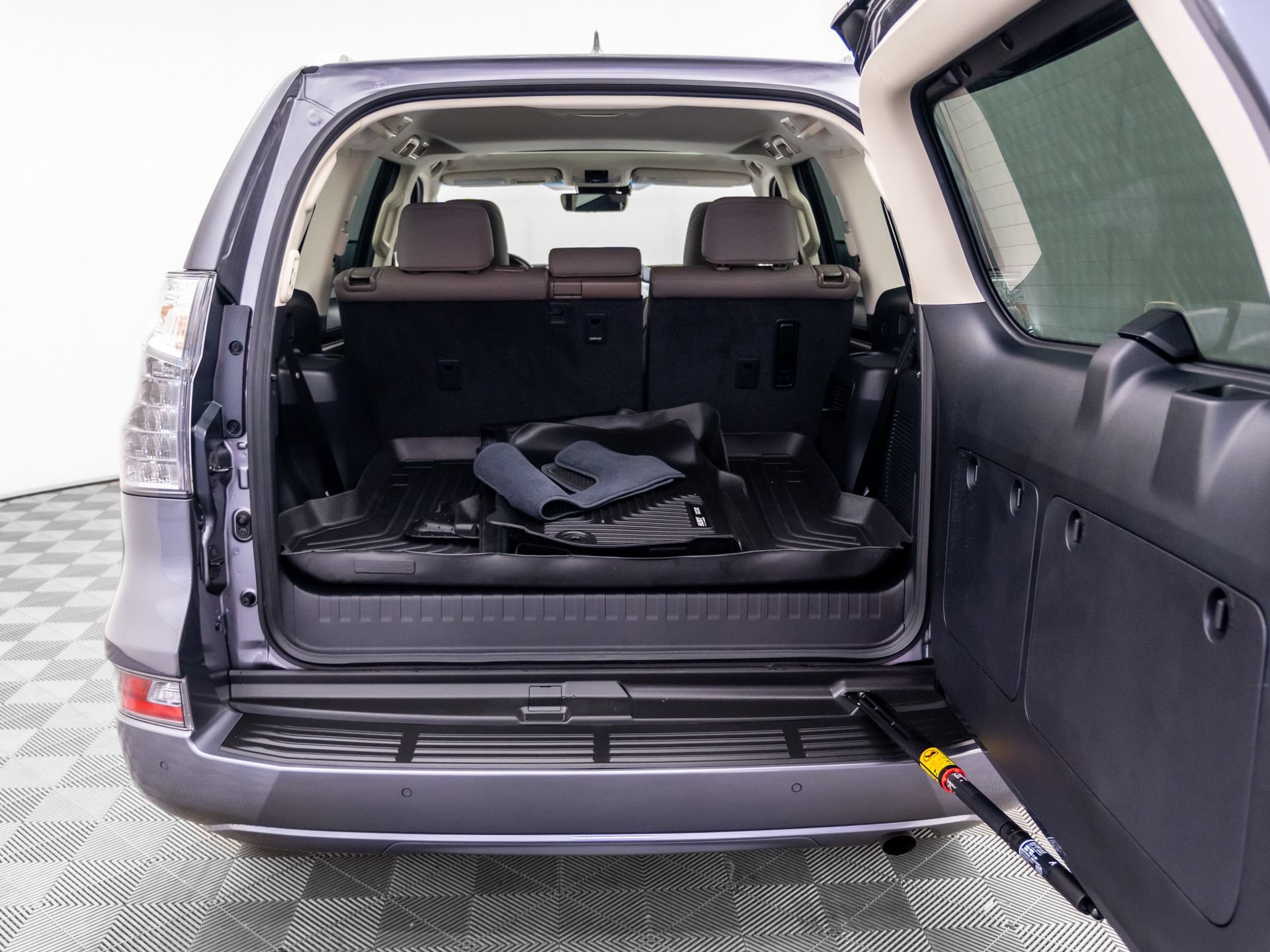 Used 2023 Lexus GX 460 Premium w/ Premium Plus Package AWD/4WD image 34