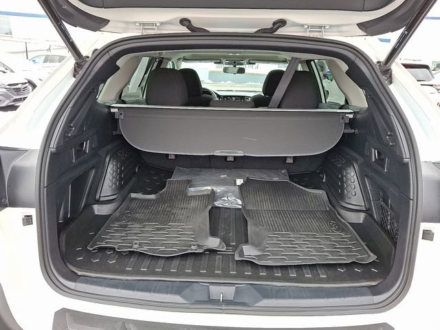 Certified 2025 Subaru Outback Premium image 31