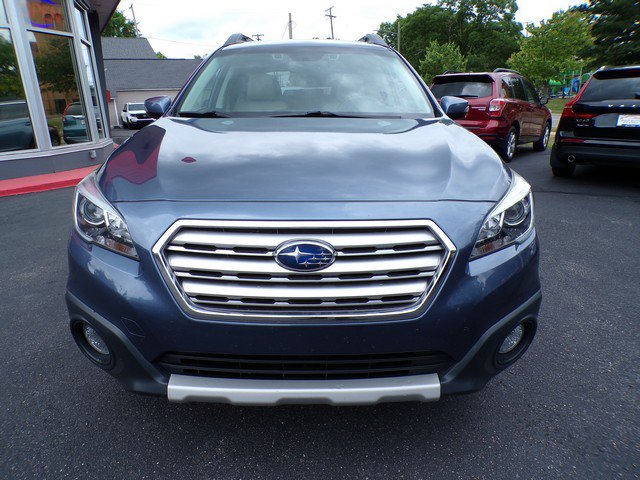 Used 2016 Subaru Outback 2.5i Limited AWD/4WD image 2
